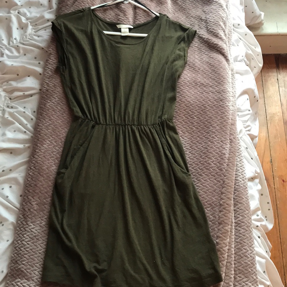 Olive green fitted dress!